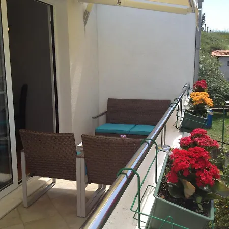 Lea Apartment Podstrana